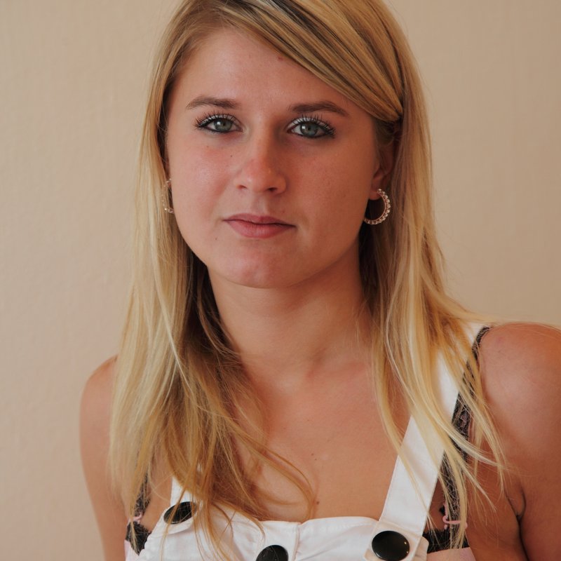 Adelaide 25 Escort Gullysville