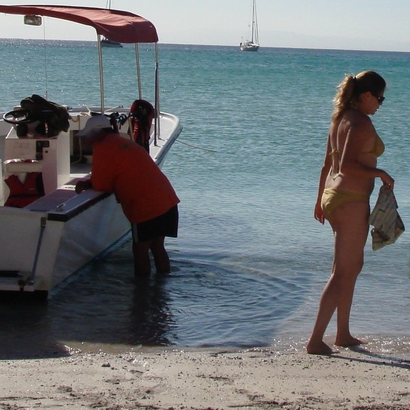Rosamund 24 Meet escort La Conchita